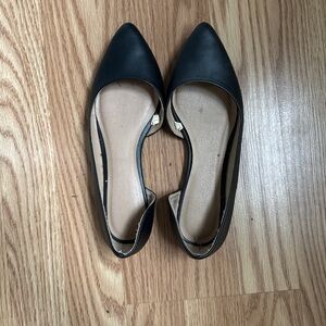 Classic Black Pointed-Toe Women's Flats